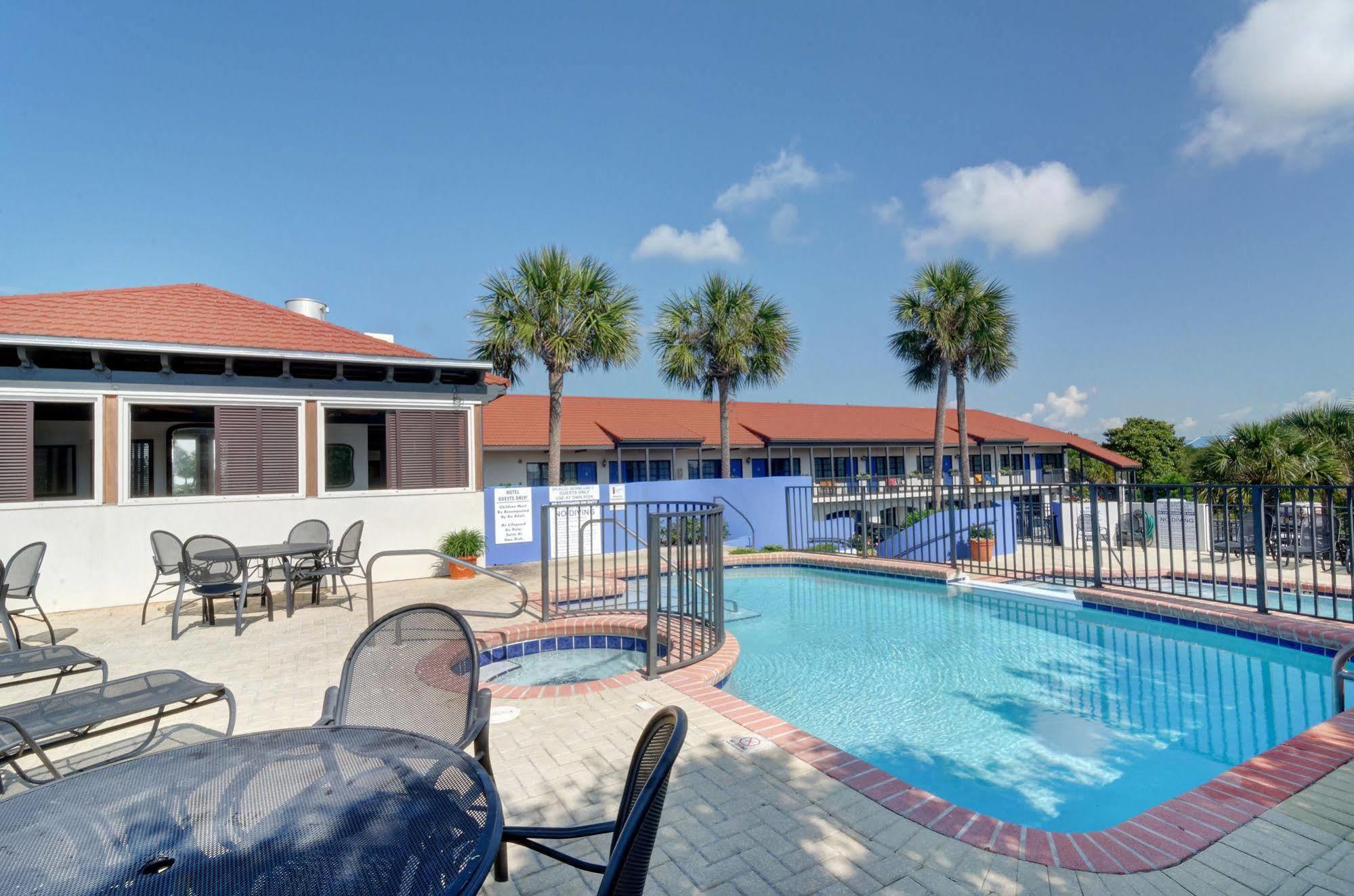 Beachside Inn Destin Exterior photo